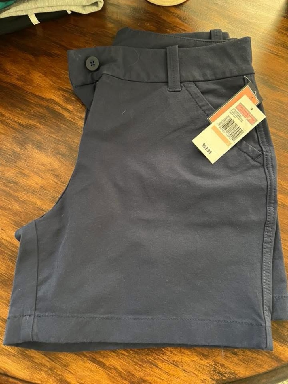 Vineyard Vines Navy Women’s Flat Front Shorts